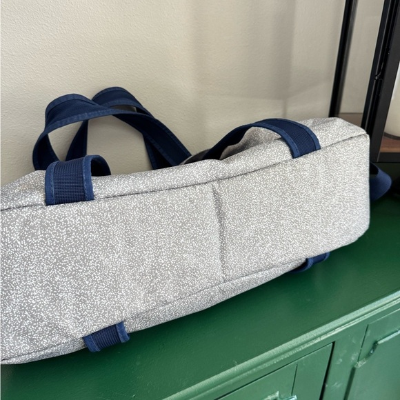 Fuel duffle bag, excellent condition! Never used! - Picture 6 of 6